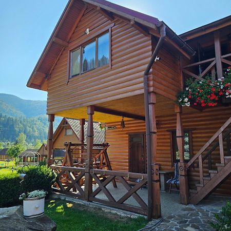 Guesthouse Kolo Druziv Tatariw Exterior foto
