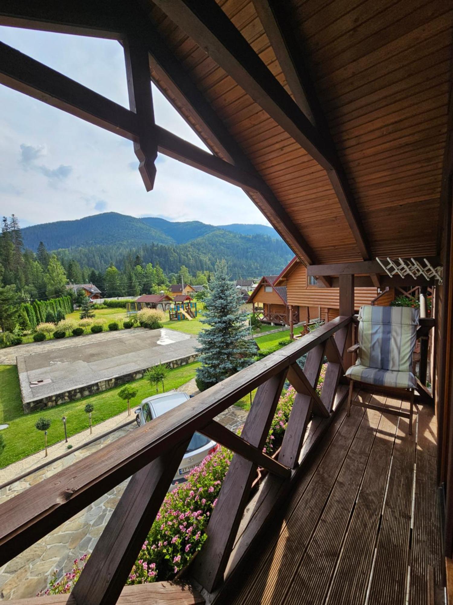 Guesthouse Kolo Druziv Tatariw Exterior foto