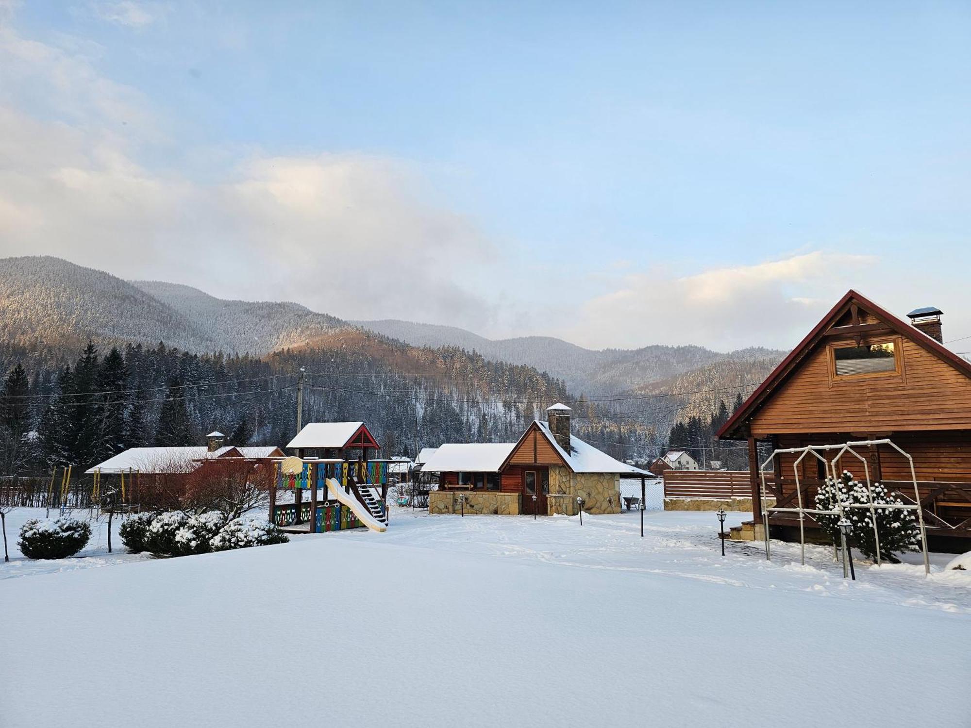 Guesthouse Kolo Druziv Tatariw Exterior foto
